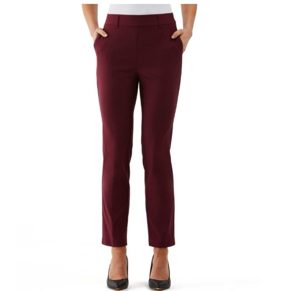 NWT Rafaella Women's Pull-On
Stretch Ankle Pant size 14